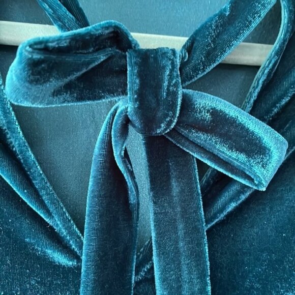 Top - Picture 2 of 7